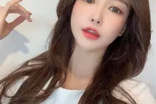 三山凌辉被曝出轨后毫不遮掩亲密姿态
