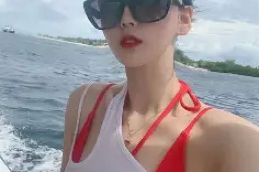 女明星黑脸现场张凯丽亲闺女耍大牌逼节目组破例改规则！